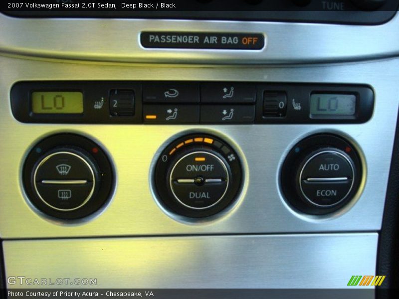 Controls of 2007 Passat 2.0T Sedan