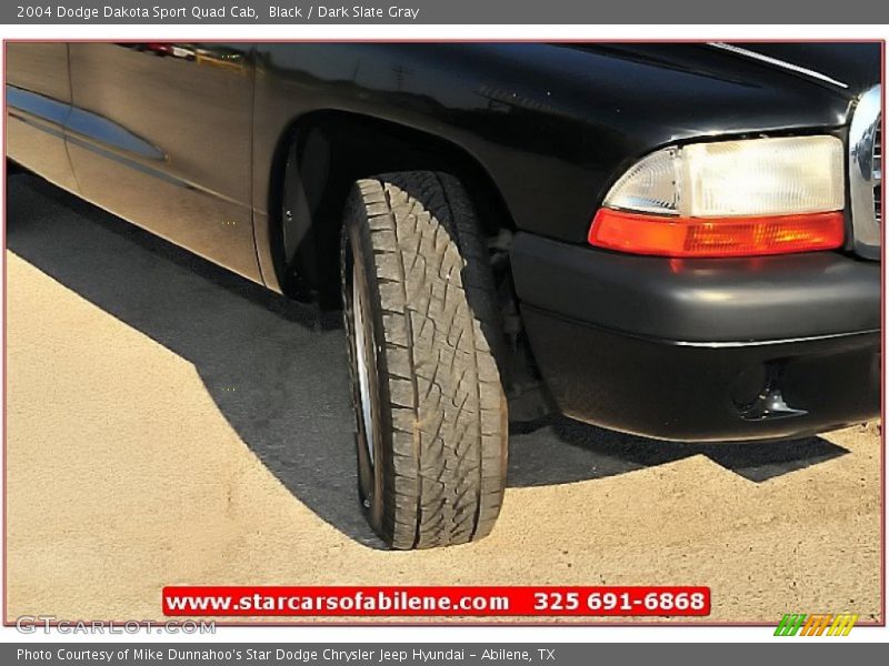 Black / Dark Slate Gray 2004 Dodge Dakota Sport Quad Cab
