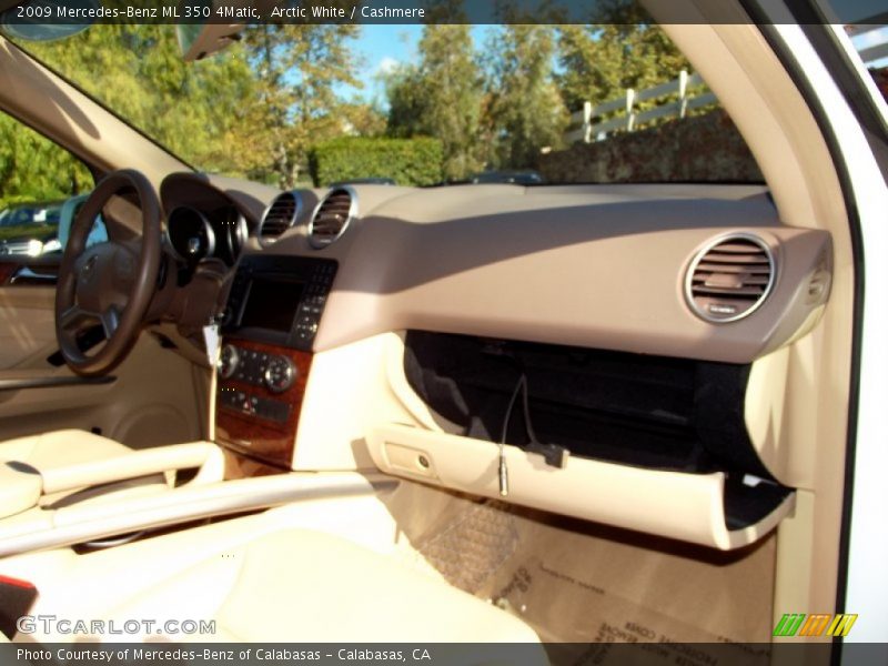 Arctic White / Cashmere 2009 Mercedes-Benz ML 350 4Matic