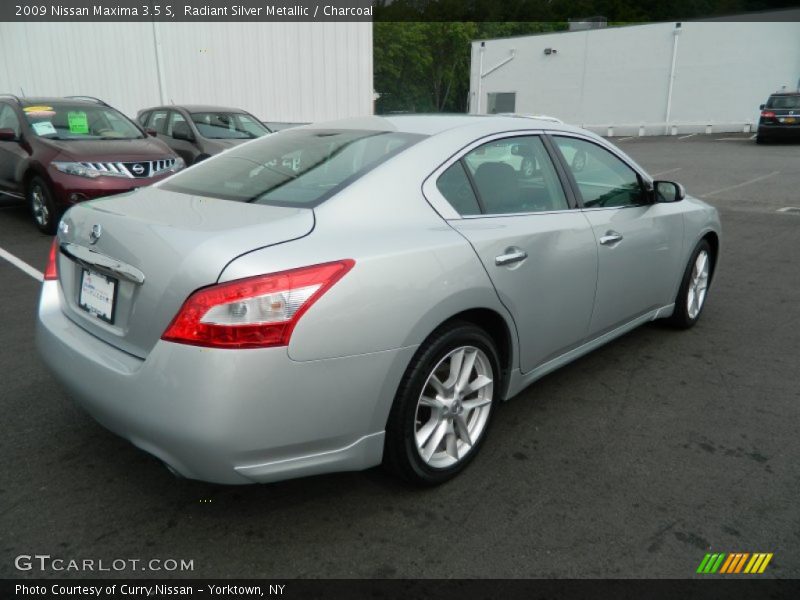 Radiant Silver Metallic / Charcoal 2009 Nissan Maxima 3.5 S