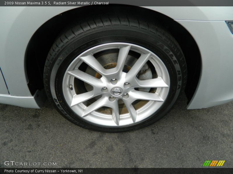 Radiant Silver Metallic / Charcoal 2009 Nissan Maxima 3.5 S