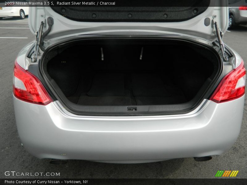 Radiant Silver Metallic / Charcoal 2009 Nissan Maxima 3.5 S
