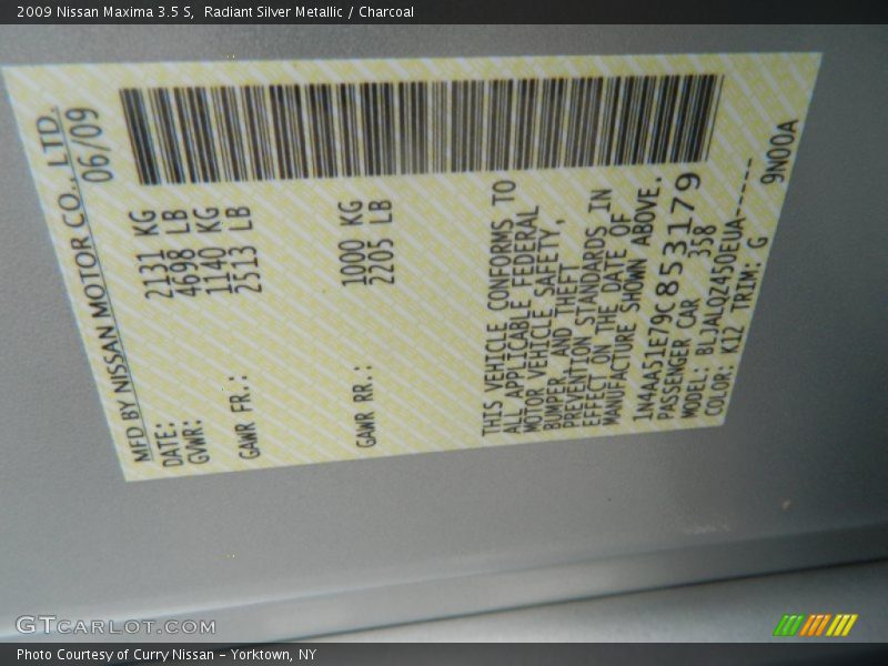 Radiant Silver Metallic / Charcoal 2009 Nissan Maxima 3.5 S