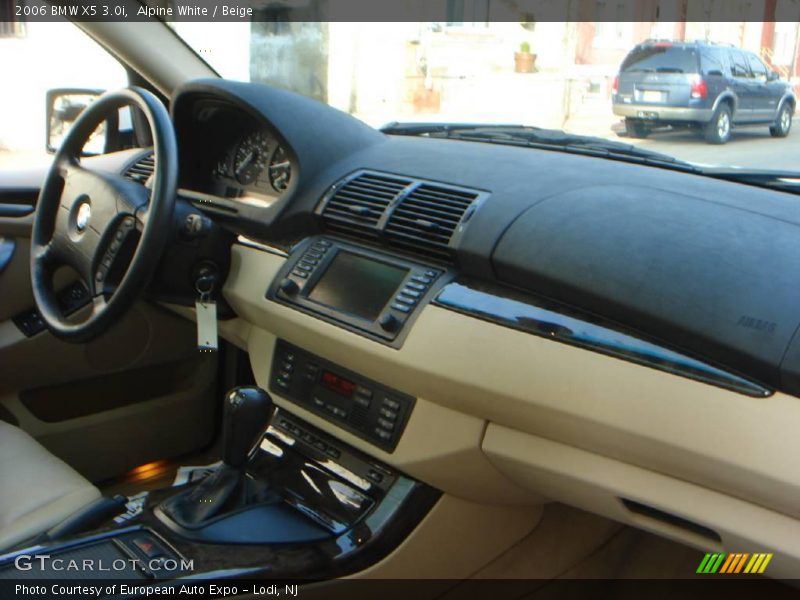 Alpine White / Beige 2006 BMW X5 3.0i