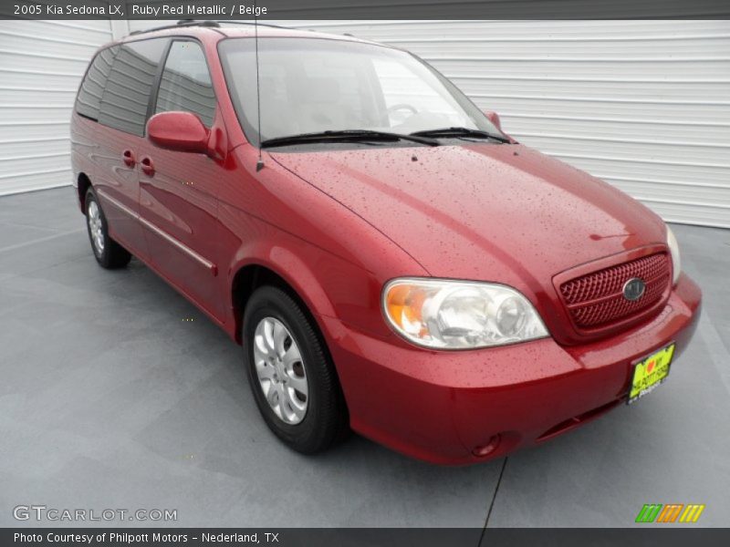 Ruby Red Metallic / Beige 2005 Kia Sedona LX