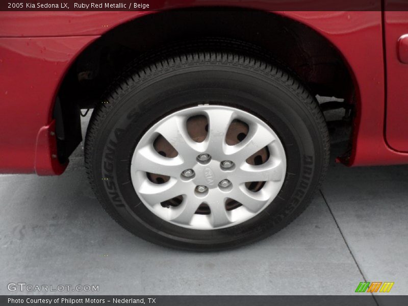 Ruby Red Metallic / Beige 2005 Kia Sedona LX