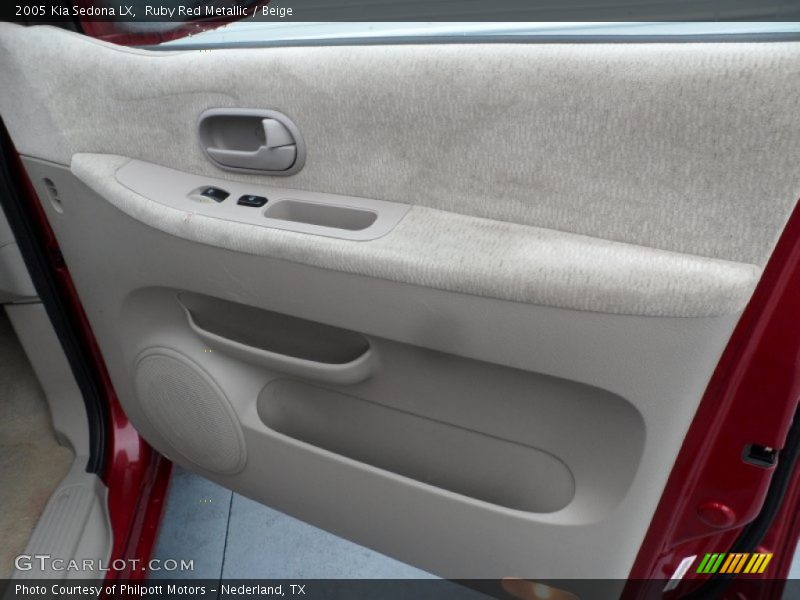 Ruby Red Metallic / Beige 2005 Kia Sedona LX