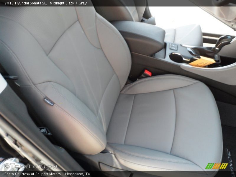 Midnight Black / Gray 2013 Hyundai Sonata SE