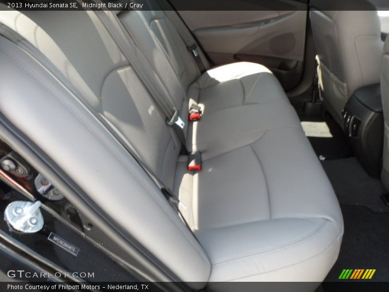 Midnight Black / Gray 2013 Hyundai Sonata SE