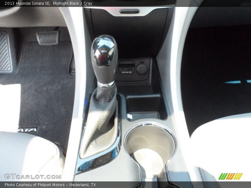 Midnight Black / Gray 2013 Hyundai Sonata SE