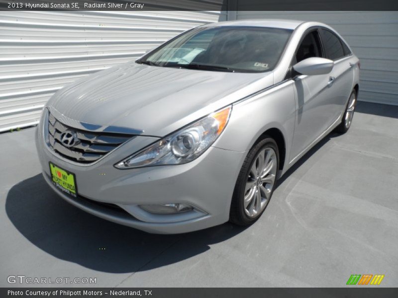 Radiant Silver / Gray 2013 Hyundai Sonata SE