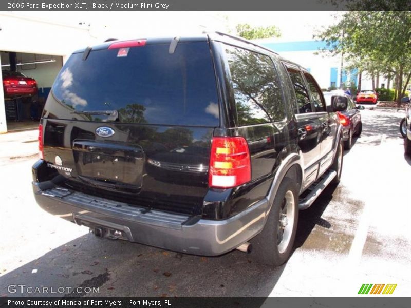 Black / Medium Flint Grey 2006 Ford Expedition XLT