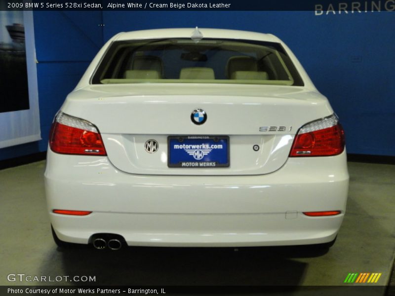 Alpine White / Cream Beige Dakota Leather 2009 BMW 5 Series 528xi Sedan