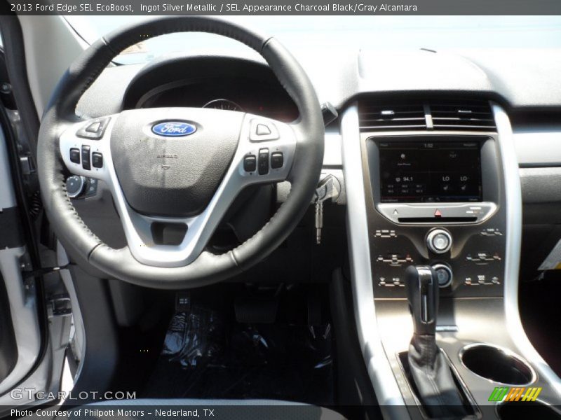 Dashboard of 2013 Edge SEL EcoBoost