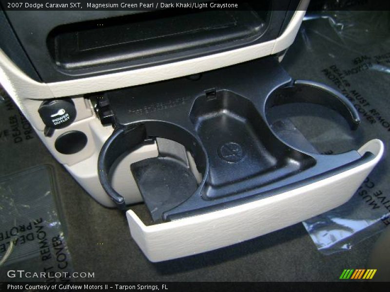 Magnesium Green Pearl / Dark Khaki/Light Graystone 2007 Dodge Caravan SXT