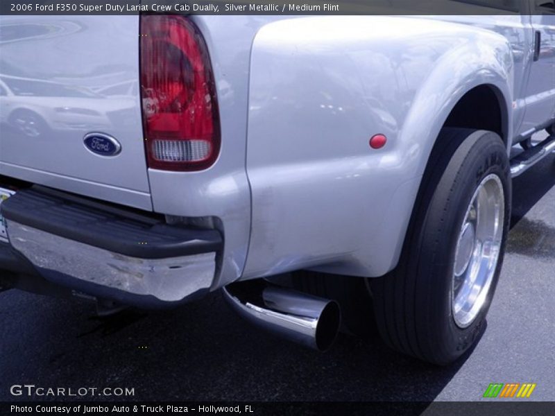 Silver Metallic / Medium Flint 2006 Ford F350 Super Duty Lariat Crew Cab Dually