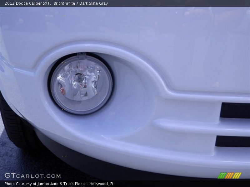 Bright White / Dark Slate Gray 2012 Dodge Caliber SXT