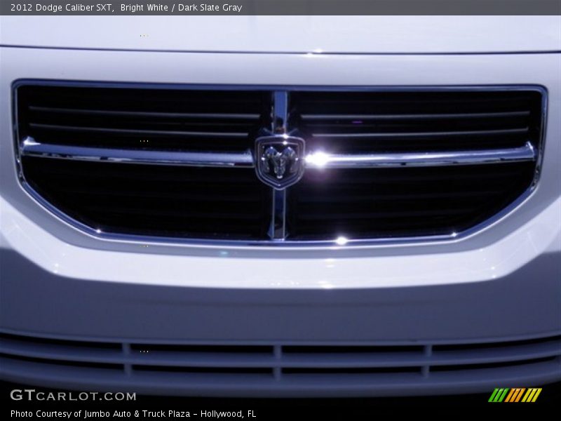 Bright White / Dark Slate Gray 2012 Dodge Caliber SXT