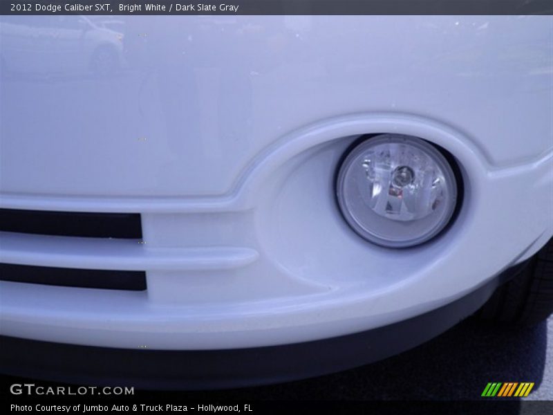 Bright White / Dark Slate Gray 2012 Dodge Caliber SXT