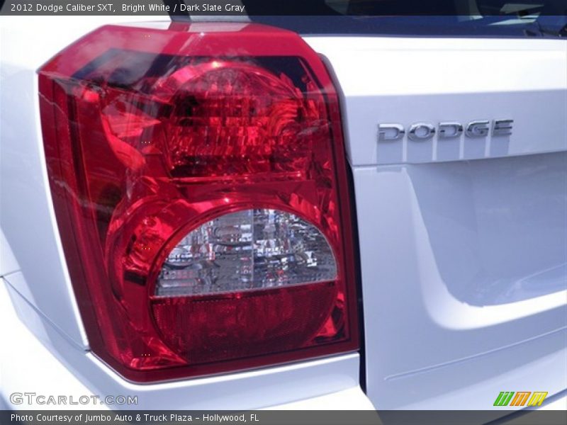 Bright White / Dark Slate Gray 2012 Dodge Caliber SXT