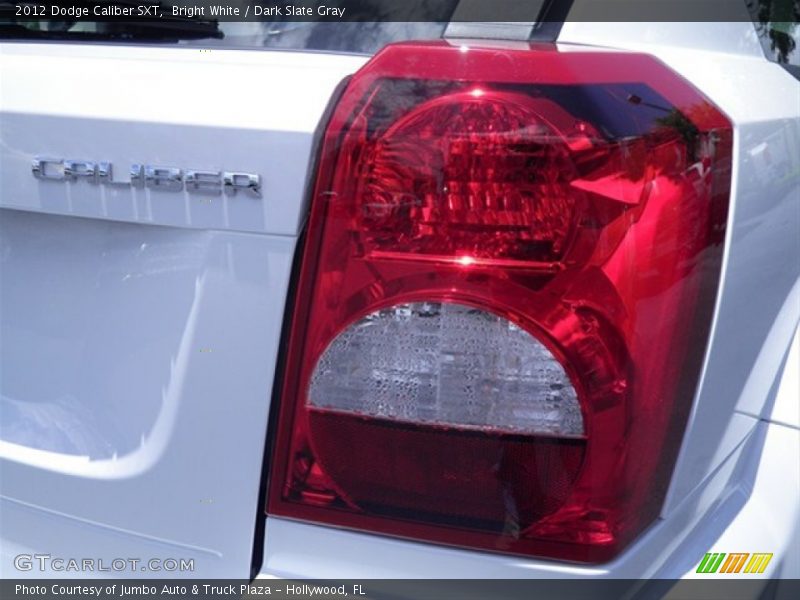 Bright White / Dark Slate Gray 2012 Dodge Caliber SXT