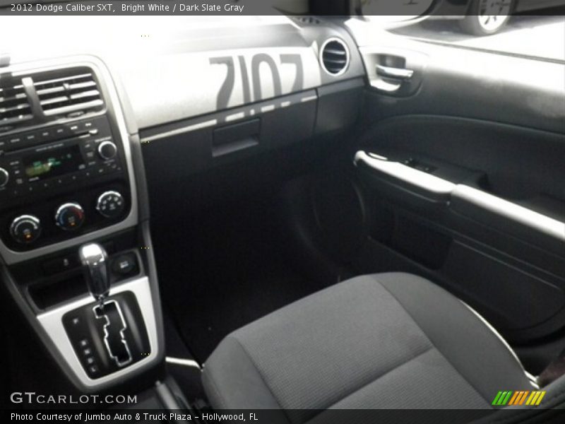 Bright White / Dark Slate Gray 2012 Dodge Caliber SXT