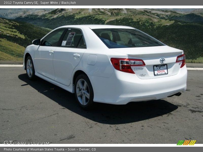 Super White / Black/Ash 2012 Toyota Camry SE