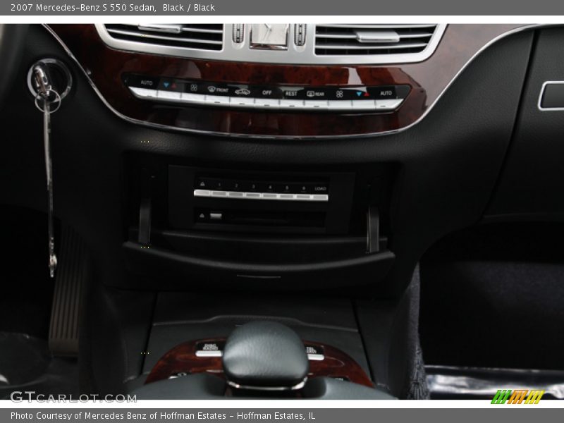 Black / Black 2007 Mercedes-Benz S 550 Sedan