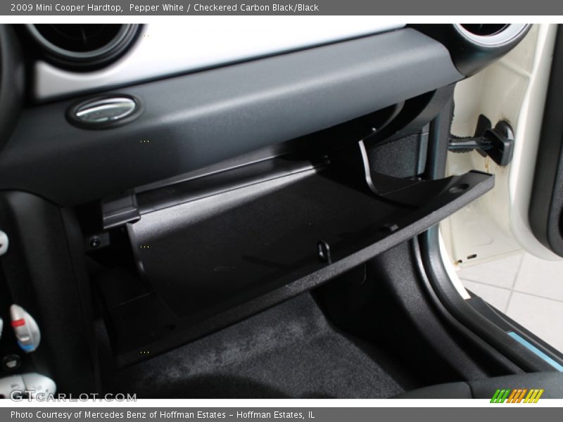 Pepper White / Checkered Carbon Black/Black 2009 Mini Cooper Hardtop