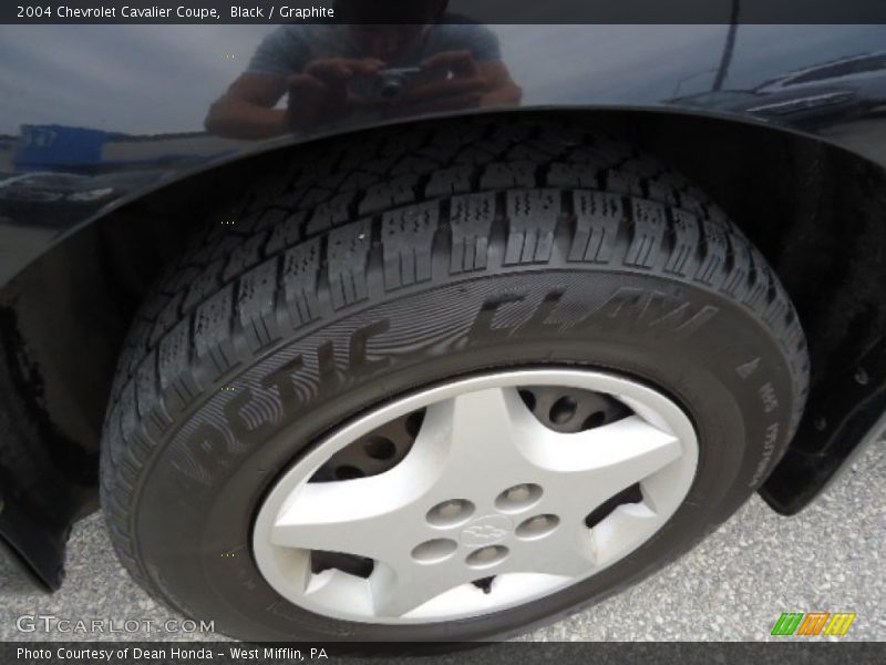 Black / Graphite 2004 Chevrolet Cavalier Coupe
