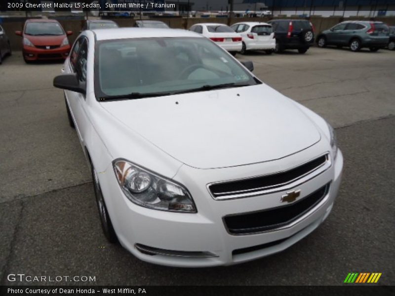 Summit White / Titanium 2009 Chevrolet Malibu LS Sedan