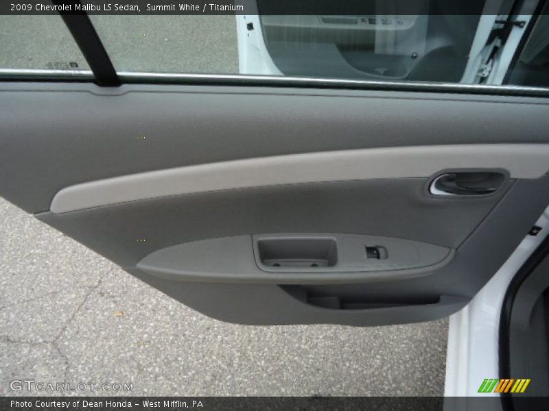 Summit White / Titanium 2009 Chevrolet Malibu LS Sedan