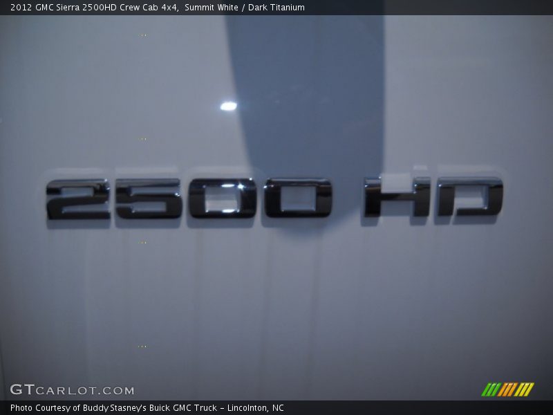 Summit White / Dark Titanium 2012 GMC Sierra 2500HD Crew Cab 4x4