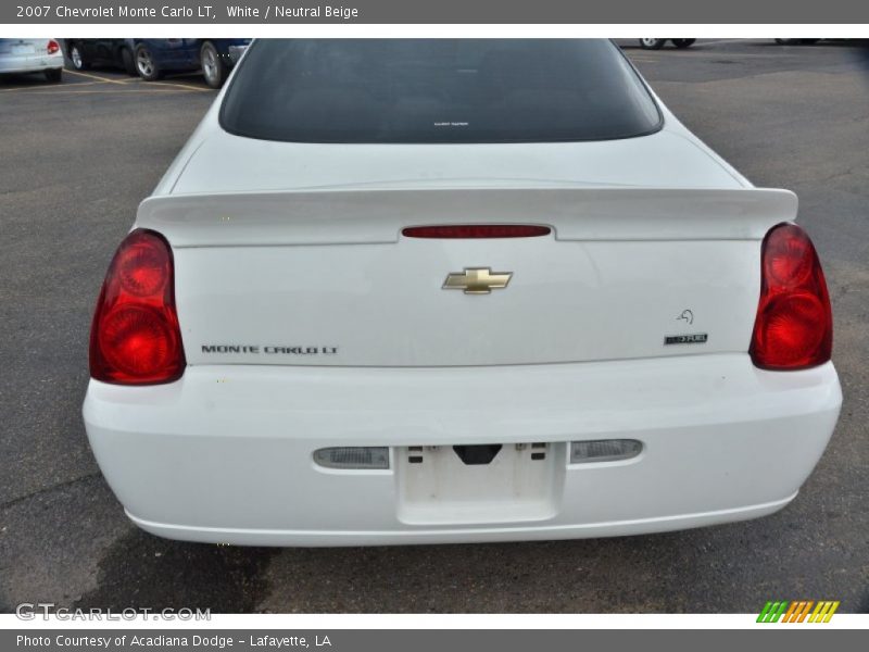 White / Neutral Beige 2007 Chevrolet Monte Carlo LT