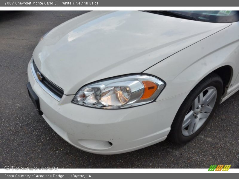 White / Neutral Beige 2007 Chevrolet Monte Carlo LT