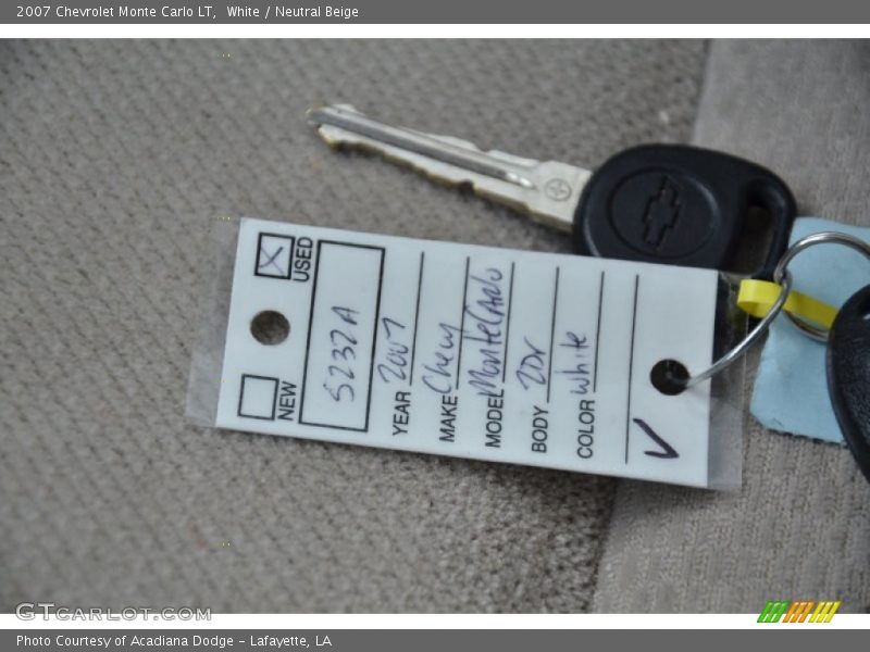 White / Neutral Beige 2007 Chevrolet Monte Carlo LT