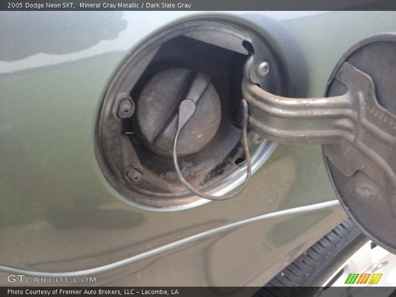 Mineral Gray Metallic / Dark Slate Gray 2005 Dodge Neon SXT