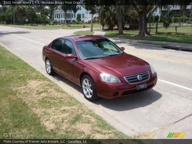 Nouveau Ruby / Frost Gray 2002 Nissan Altima 2.5 S