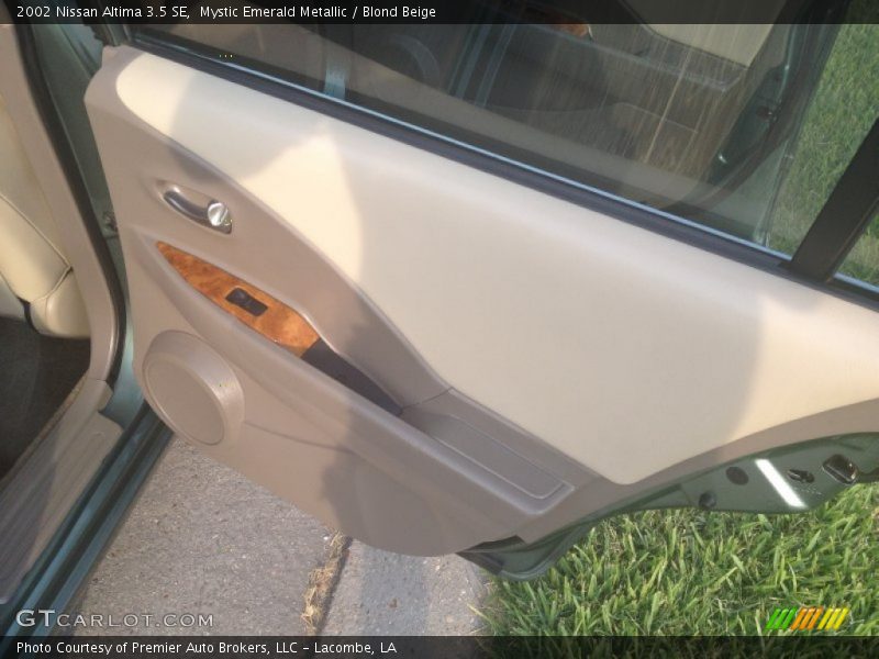Mystic Emerald Metallic / Blond Beige 2002 Nissan Altima 3.5 SE