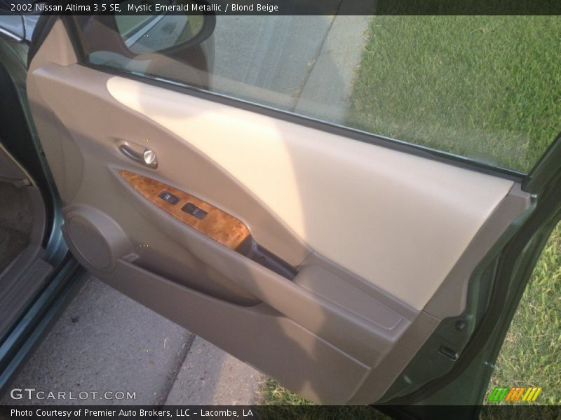 Mystic Emerald Metallic / Blond Beige 2002 Nissan Altima 3.5 SE