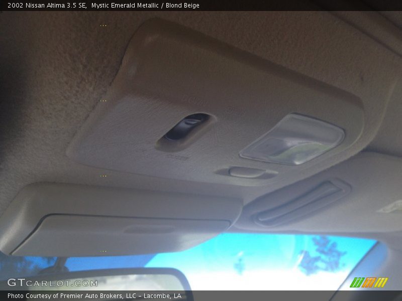 Mystic Emerald Metallic / Blond Beige 2002 Nissan Altima 3.5 SE