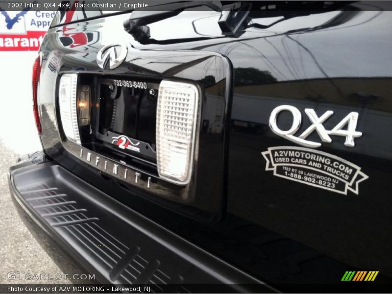 Black Obsidian / Graphite 2002 Infiniti QX4 4x4