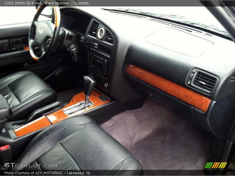 Black Obsidian / Graphite 2002 Infiniti QX4 4x4