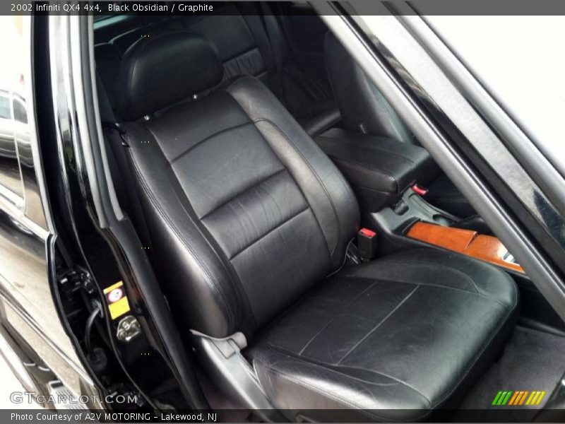 Black Obsidian / Graphite 2002 Infiniti QX4 4x4