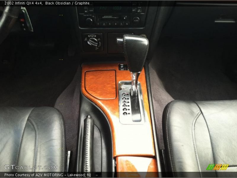 Black Obsidian / Graphite 2002 Infiniti QX4 4x4