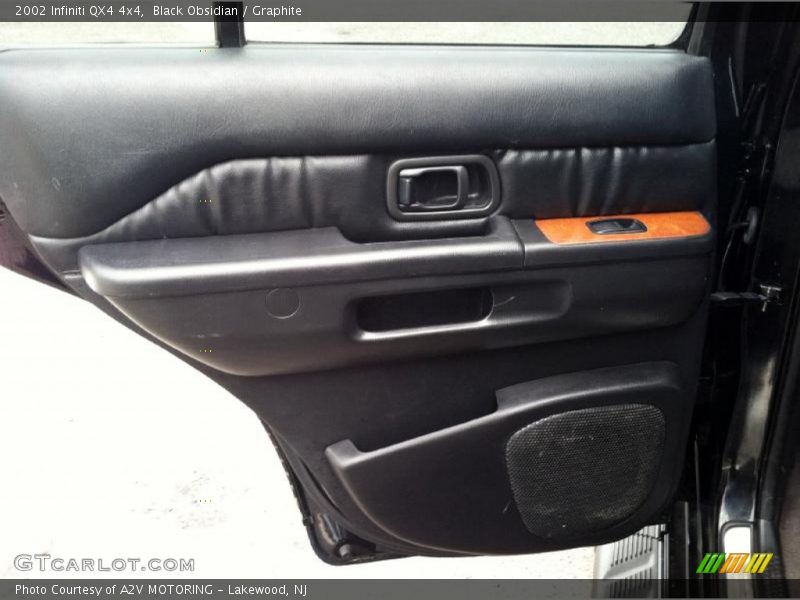 Black Obsidian / Graphite 2002 Infiniti QX4 4x4
