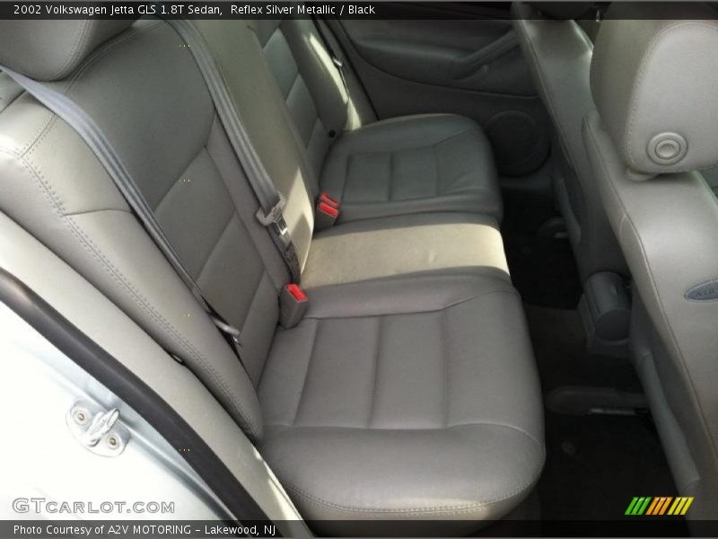 Reflex Silver Metallic / Black 2002 Volkswagen Jetta GLS 1.8T Sedan
