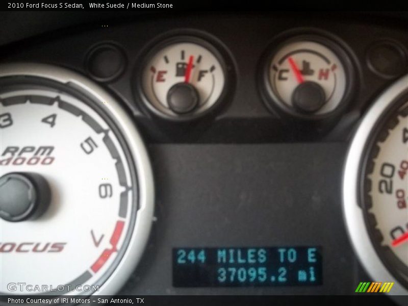 White Suede / Medium Stone 2010 Ford Focus S Sedan