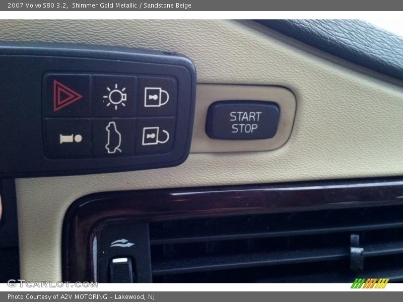 Shimmer Gold Metallic / Sandstone Beige 2007 Volvo S80 3.2