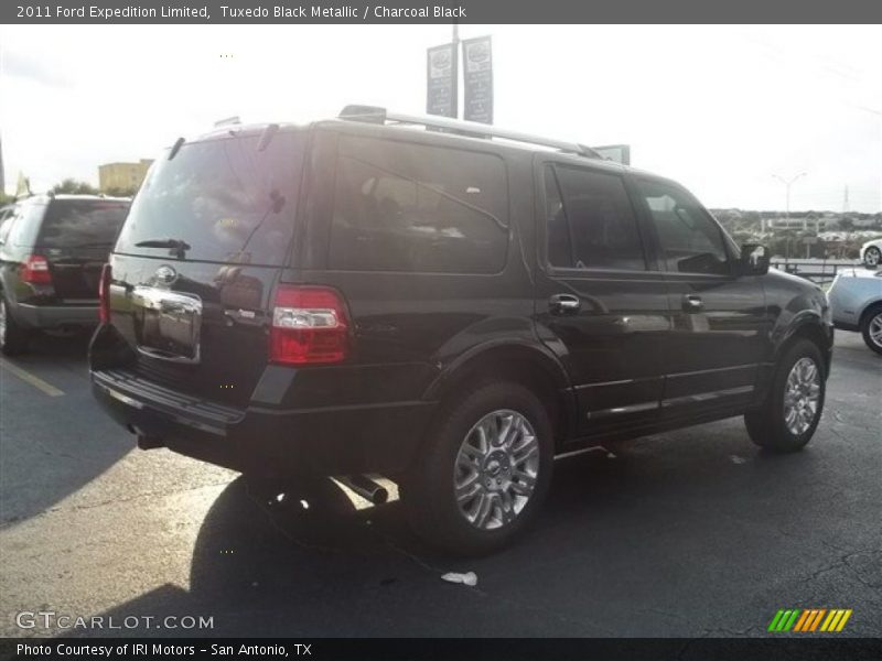 Tuxedo Black Metallic / Charcoal Black 2011 Ford Expedition Limited